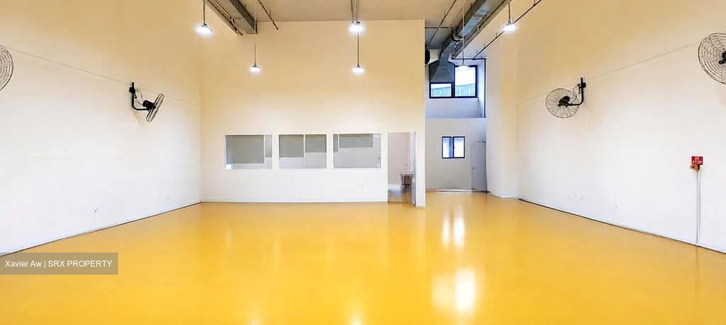 Carros Centre (D25), Factory #591803461